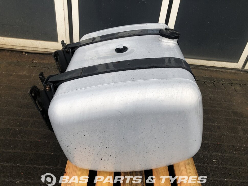 Mercedes-Benz - Fuel tank for Truck: picture 2 Mercedes-Benz - Fuel tank for Truck: picture 2