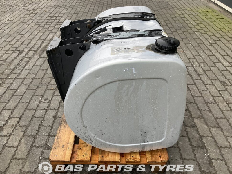 Renault - Fuel tank for Truck: picture 2 Renault - Fuel tank for Truck: picture 2