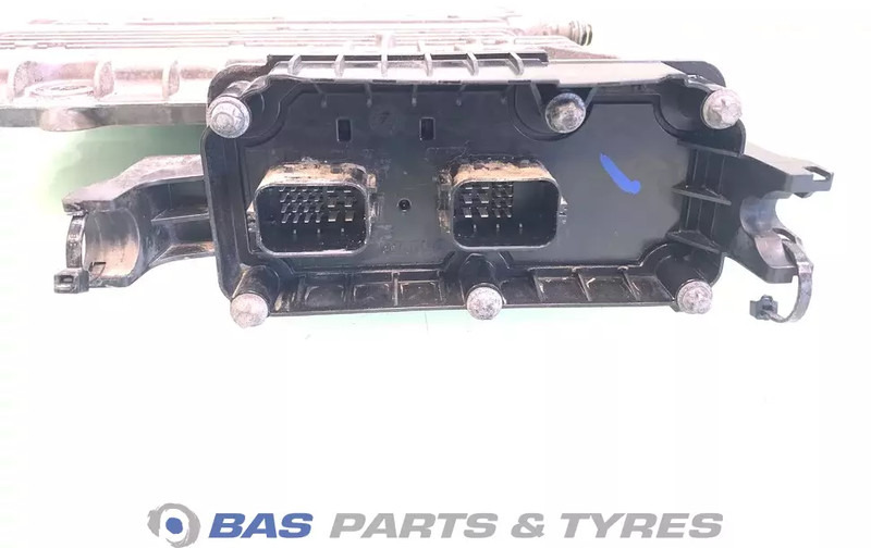 Renault T-Serie Versnellingsbakdeksel Renault 7424213321 - Gearbox for Truck: picture 3 Renault T-Serie Versnellingsbakdeksel Renault 7424213321 - Gearbox for Truck: picture 3