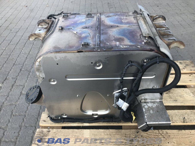 Renault Uitlaatdemper Renault 7421750067 - Muffler for Truck: picture 3 Renault Uitlaatdemper Renault 7421750067 - Muffler for Truck: picture 3