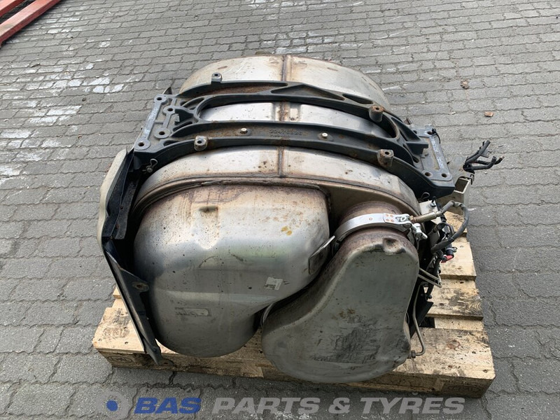 Renault Uitlaatdemper Renault 7422396038 - Muffler for Truck: picture 1 Renault Uitlaatdemper Renault 7422396038 - Muffler for Truck: picture 1