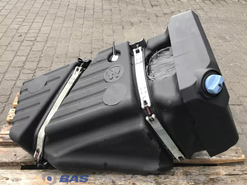 DAF XG DAF AdBlue tank 2292864 - Spare parts for Truck: picture 4 DAF XG DAF AdBlue tank 2292864 - Spare parts for Truck: picture 4