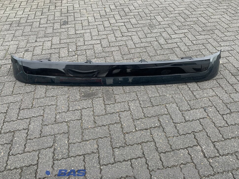 Volvo FH4 Zonneklep Volvo Globetrotter L2H2 82131055 - Sun visor for Truck: picture 1 Volvo FH4 Zonneklep Volvo Globetrotter L2H2 82131055 - Sun visor for Truck: picture 1