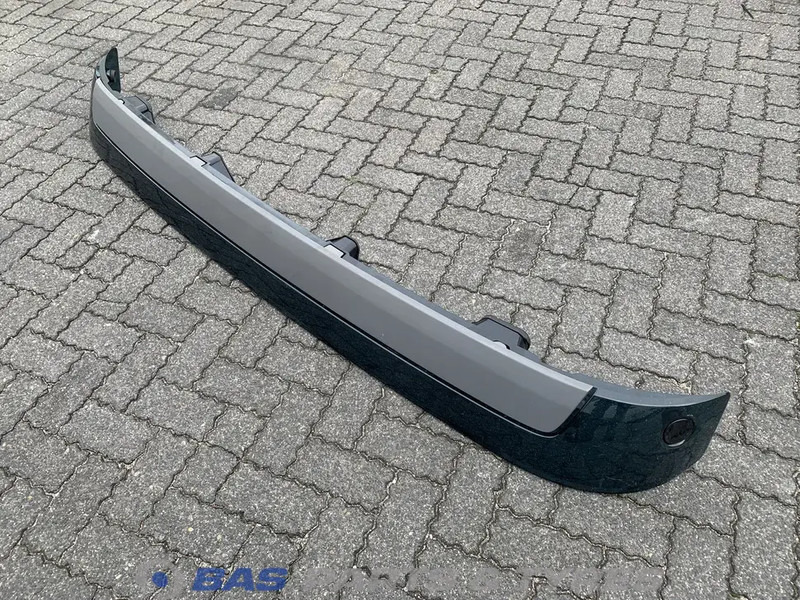 Volvo FH4 Zonneklep Volvo Globetrotter L2H2 82131055 - Sun visor for Truck: picture 2 Volvo FH4 Zonneklep Volvo Globetrotter L2H2 82131055 - Sun visor for Truck: picture 2