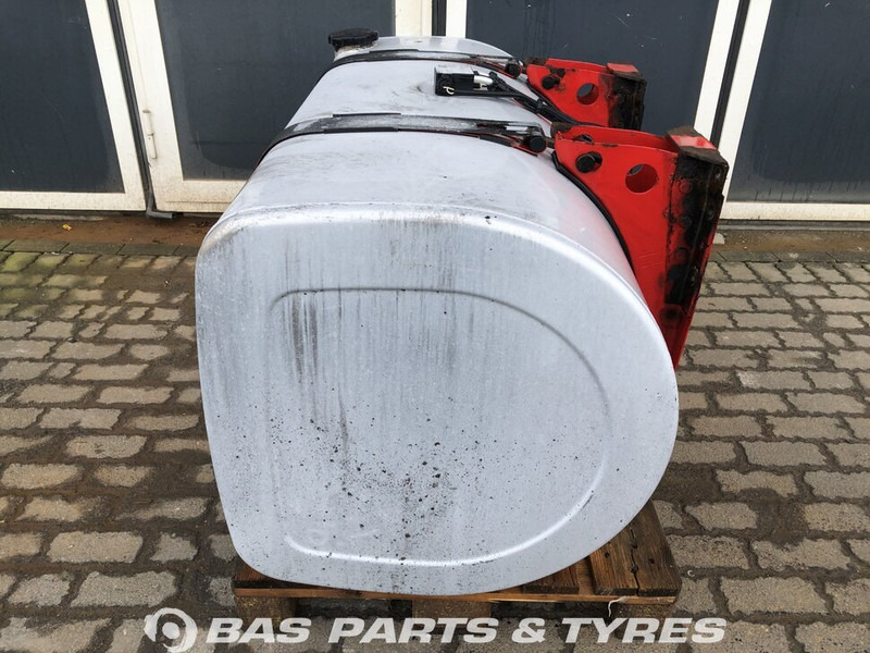Volvo - Fuel tank for Truck: picture 2 Volvo - Fuel tank for Truck: picture 2