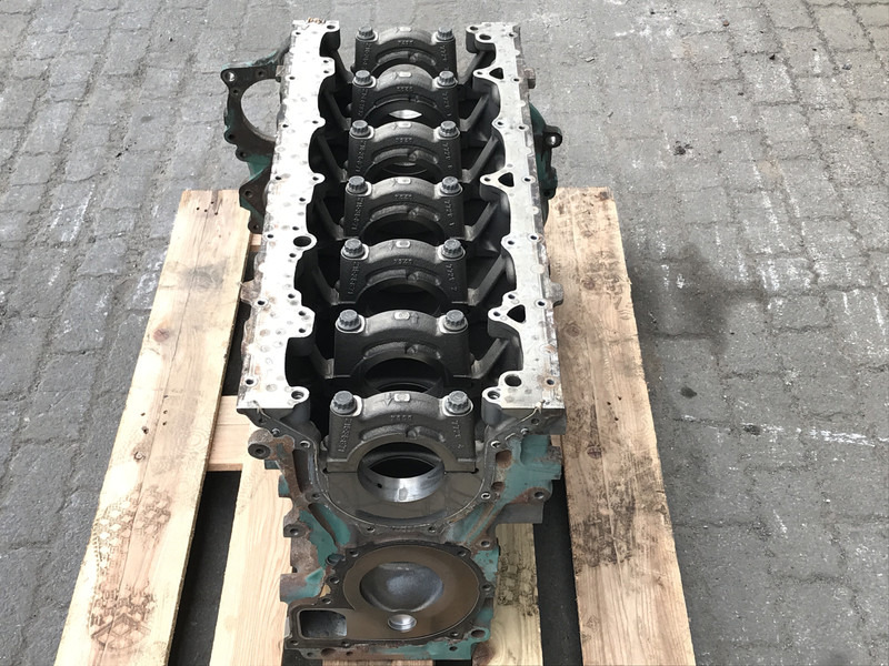 Volvo  - Cylinder block for Truck: picture 2 Volvo  - Cylinder block for Truck: picture 2