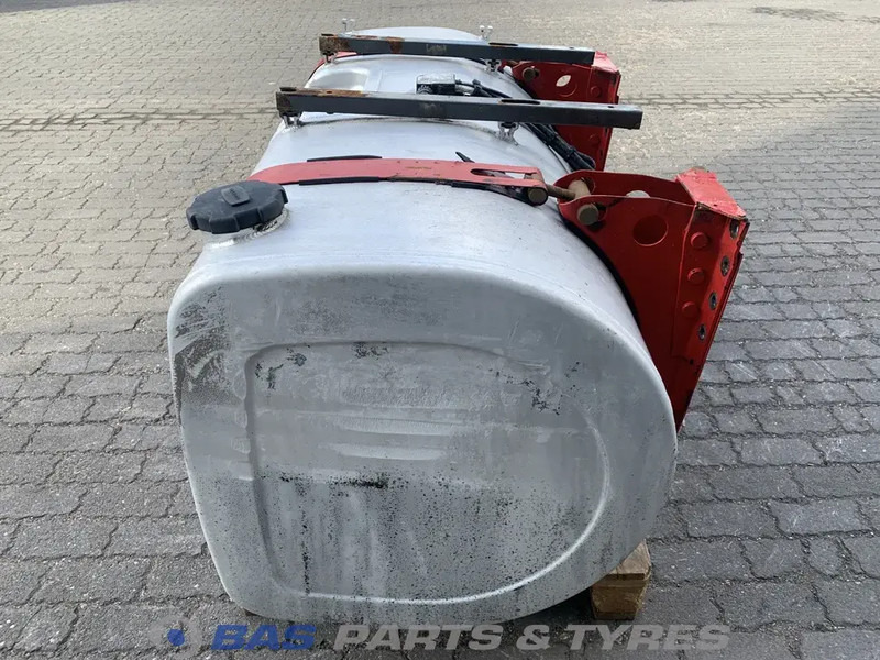 Volvo - Fuel tank for Truck: picture 2 Volvo - Fuel tank for Truck: picture 2