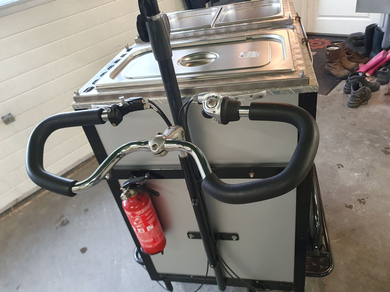 Soepfiets – Mobiele Foodtruck voor Soep en Broodjes verkoopwagen - Vending trailer: picture 5 Soepfiets – Mobiele Foodtruck voor Soep en Broodjes verkoopwagen - Vending trailer: picture 5