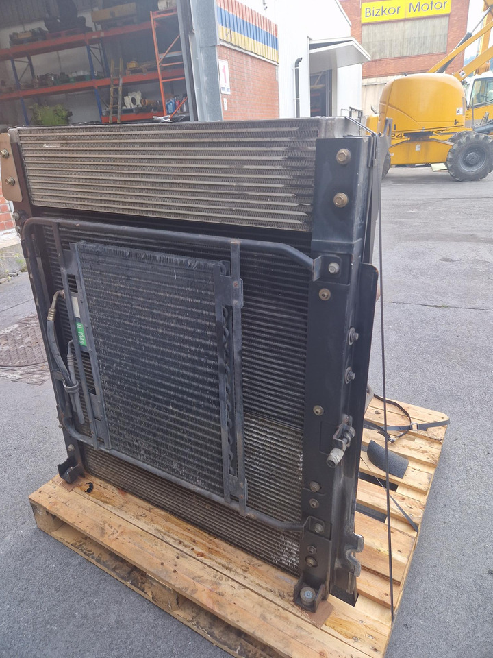 RADIADOR LIEBHERR R914B - Radiator for Construction machinery: picture 4 RADIADOR LIEBHERR R914B - Radiator for Construction machinery: picture 4