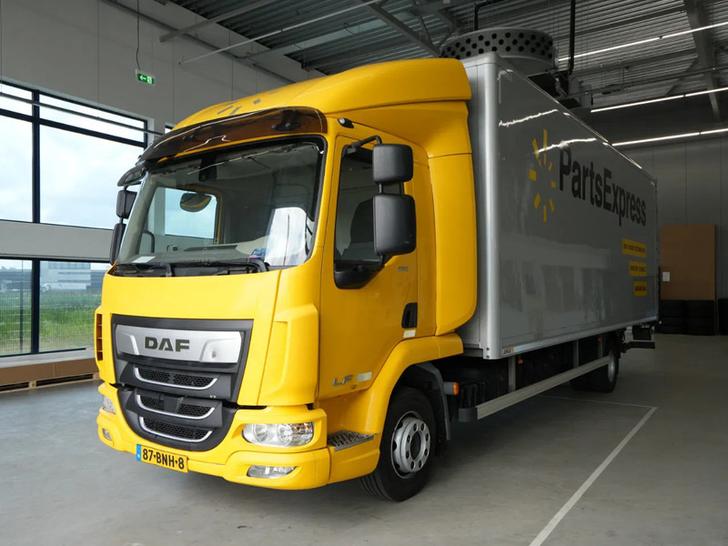 Box truck DAF LF 210 FA, 12t, Gesloten Bak, Laadklep 1,5t, Zijdeur, New Apk: picture 1