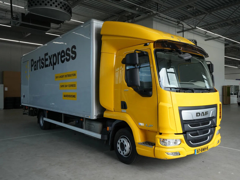DAF LF 210 FA, 12t, Gesloten Bak, Laadklep 1,5t, Zijdeur, New Apk - Box truck: picture 3 DAF LF 210 FA, 12t, Gesloten Bak, Laadklep 1,5t, Zijdeur, New Apk - Box truck: picture 3