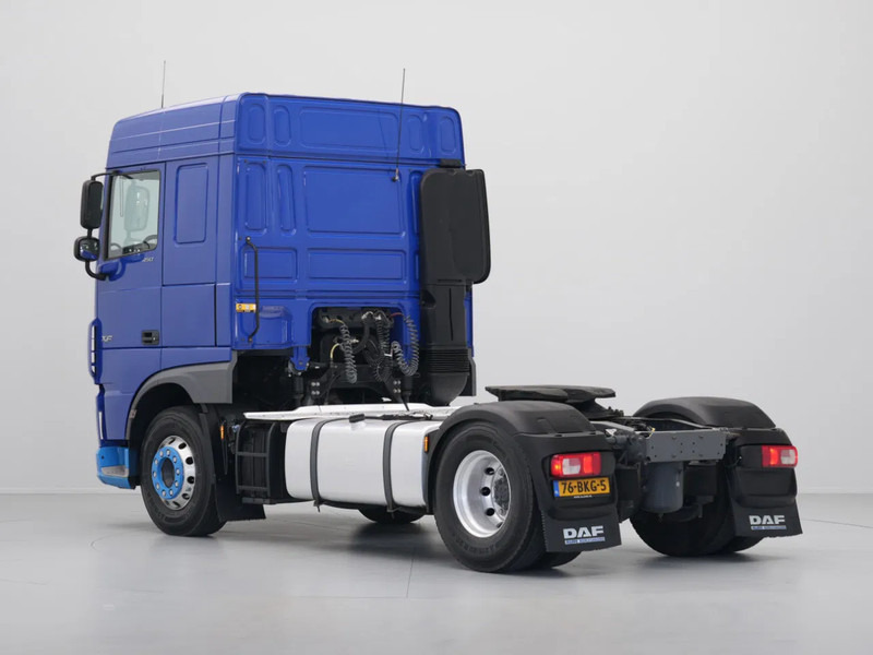DAF XF 450 FT Space Cab, PTO - Tractor truck: picture 4 DAF XF 450 FT Space Cab, PTO - Tractor truck: picture 4