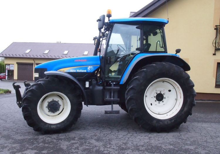 Ciągnik New Holland TM 140 2004 Przedni TUZ - Farm tractor: picture 5 Ciągnik New Holland TM 140 2004 Przedni TUZ - Farm tractor: picture 5