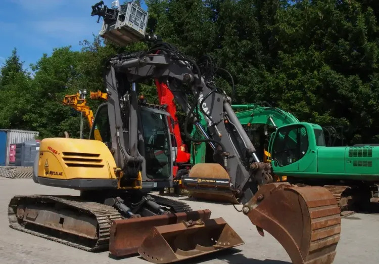 Koparka gąsienicowa Mecalac MC 714 2009 Koparka Mecalac - Crawler excavator: picture 2 Koparka gąsienicowa Mecalac MC 714 2009 Koparka Mecalac - Crawler excavator: picture 2