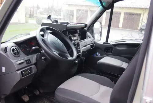 Samochód Iveco Daily 35c21 2012 DMC 3,5T DOKA dubel kabina - Curtain side van, Combi van: picture 5 Samochód Iveco Daily 35c21 2012 DMC 3,5T DOKA dubel kabina - Curtain side van, Combi van: picture 5