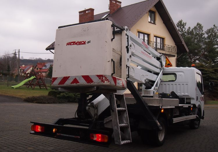 Samochód Renault Isoli PLE194/10N 2015 Renault Maxity Zwyżka Podnośnik koszowy - Truck with aerial platform: picture 5 Samochód Renault Isoli PLE194/10N 2015 Renault Maxity Zwyżka Podnośnik koszowy - Truck with aerial platform: picture 5
