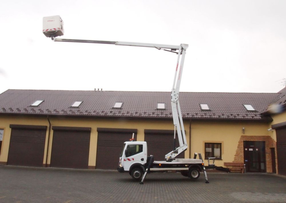 Samochód Renault Isoli PLE194/10N  2015 Renault Maxity Zwyżka Podnośnik koszowy - Truck with aerial platform: picture 2 Samochód Renault Isoli PLE194/10N  2015 Renault Maxity Zwyżka Podnośnik koszowy - Truck with aerial platform: picture 2