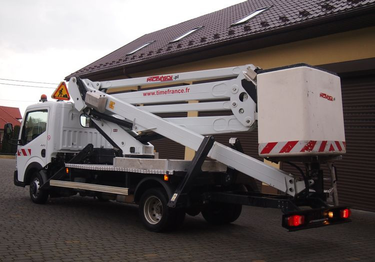 Samochód Renault Isoli PLE194/10N  2015 Renault Maxity Zwyżka Podnośnik koszowy - Truck with aerial platform: picture 4 Samochód Renault Isoli PLE194/10N  2015 Renault Maxity Zwyżka Podnośnik koszowy - Truck with aerial platform: picture 4