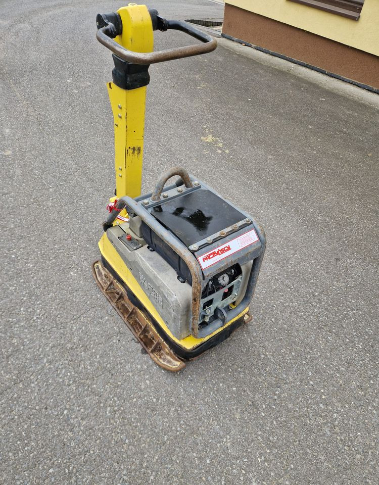 Ubijarka Wacker DPU 4545 2018 Ubijarka zagęszczarka płyta Wacker DPU 4545 - Vibroplate: picture 2 Ubijarka Wacker DPU 4545 2018 Ubijarka zagęszczarka płyta Wacker DPU 4545 - Vibroplate: picture 2