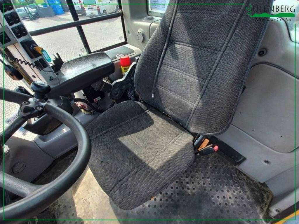 Wheel loader Volvo L 120 G: picture 7