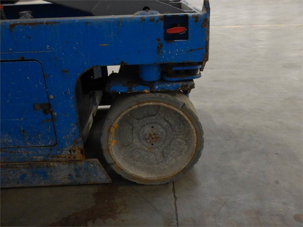 Scissor lift Genie GS2032: picture 13