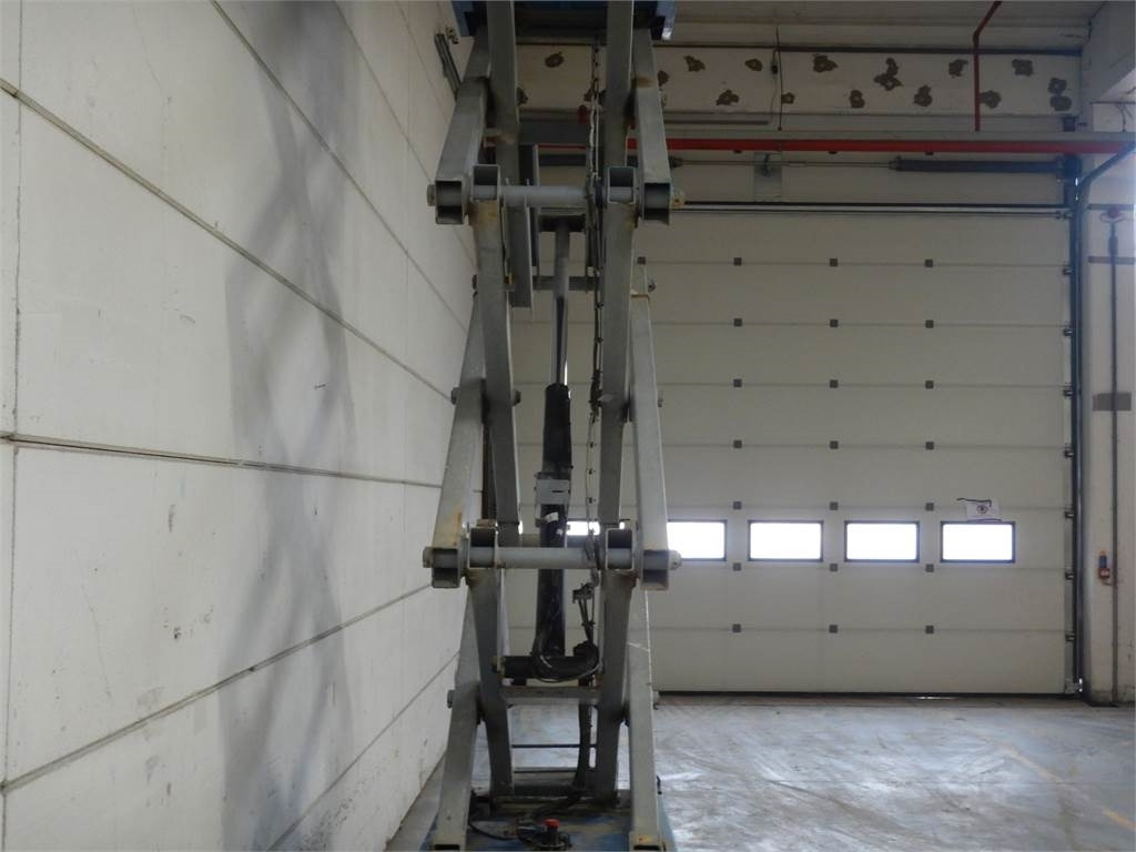 Scissor lift Genie GS2032: picture 7