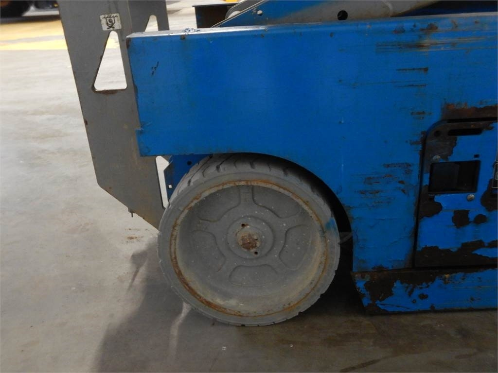 Scissor lift Genie GS2032: picture 14