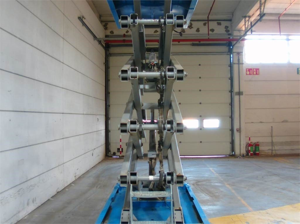 Scissor lift Genie GS3246: picture 6