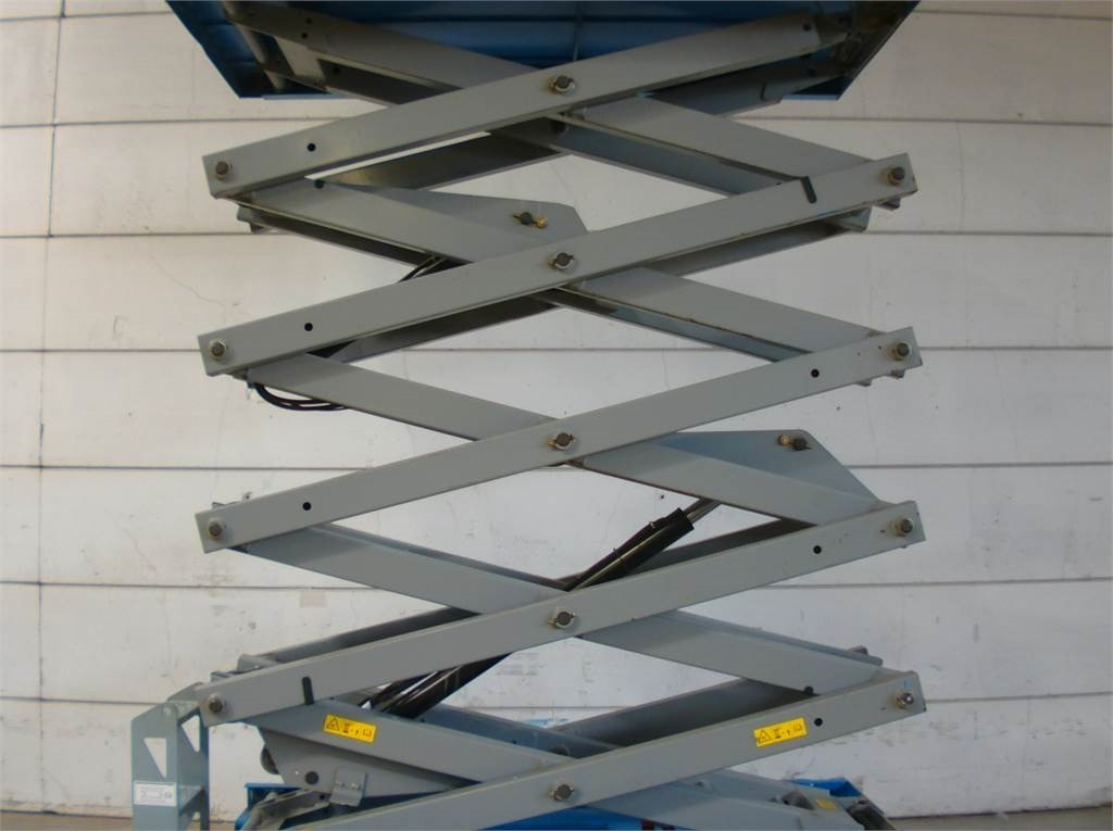 Scissor lift Genie GS3246: picture 7