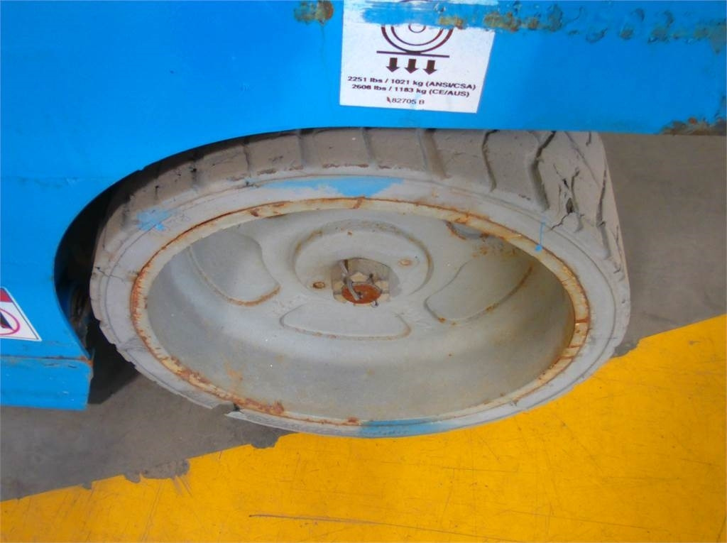 Scissor lift Genie GS3246: picture 14