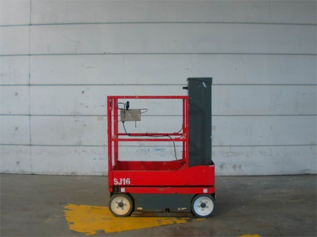 SkyJack SJ16 - Vertical mast lift: picture 1 SkyJack SJ16 - Vertical mast lift: picture 1