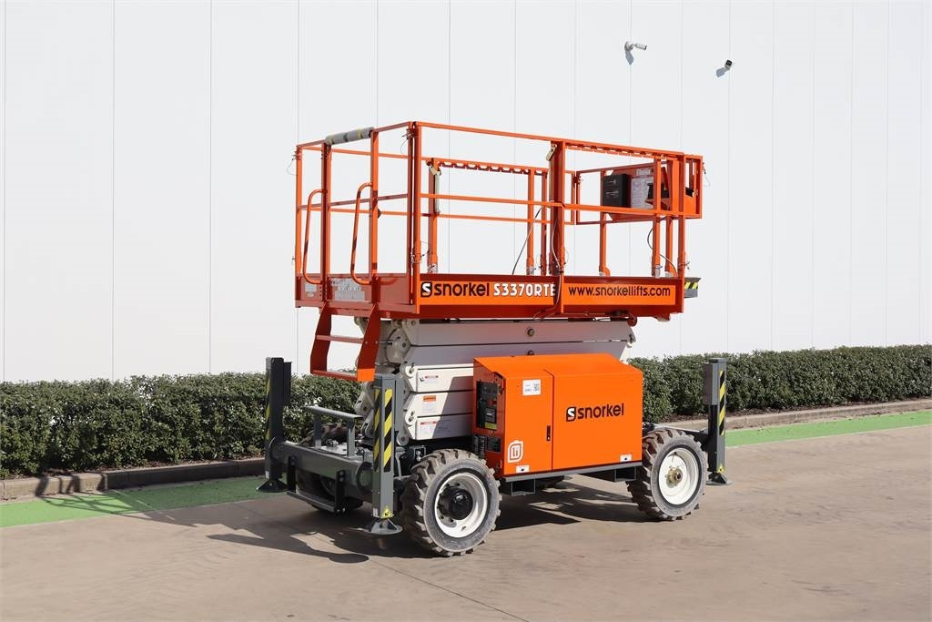 Snorkel S3370RTE - Scissor lift: picture 2 Snorkel S3370RTE - Scissor lift: picture 2