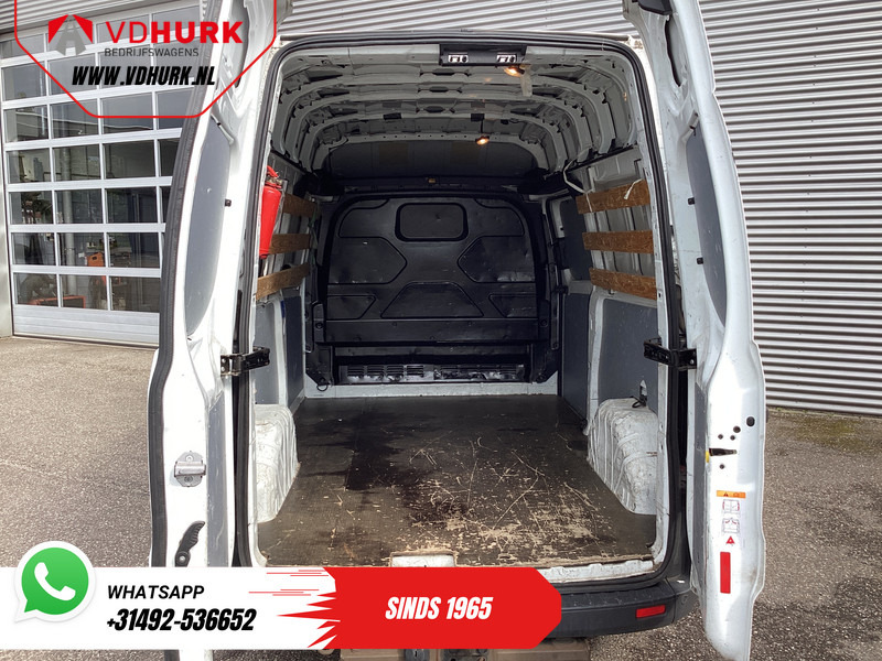 Ford Transit Custom 2.0 TDCI L2H2 Trend EXPORT ONLY Airco/ Cruise/ Camera/ Sidebars/ PDC/ Trekhaak - Small van: picture 5 Ford Transit Custom 2.0 TDCI L2H2 Trend EXPORT ONLY Airco/ Cruise/ Camera/ Sidebars/ PDC/ Trekhaak - Small van: picture 5
