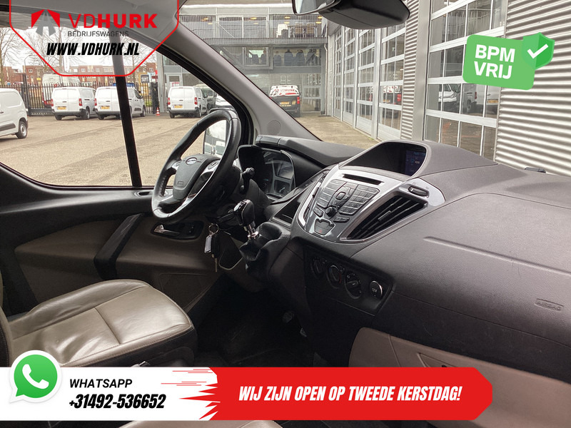 Ford Transit Custom 2.2 TDCI 155 pk Limited DC Dubbel Cabine 2xSchuifdeur/ Elek. Stoel/ Leder/ Stoelverw./ Sidebars/ Airco/ Navi/ Cruise/ Camera/ PD - Small van, Combi van: picture 3 Ford Transit Custom 2.2 TDCI 155 pk Limited DC Dubbel Cabine 2xSchuifdeur/ Elek. Stoel/ Leder/ Stoelverw./ Sidebars/ Airco/ Navi/ Cruise/ Camera/ PD - Small van, Combi van: picture 3