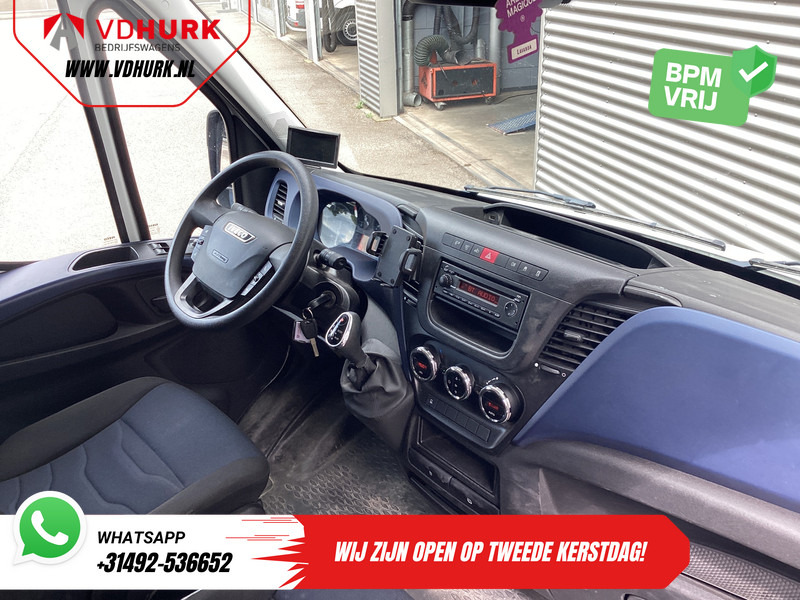 Iveco Daily 35S16V 2.3 ZF Aut. 352 L3H2 EXPORT 270Gr. Deuren/ 3.5t Trekverm./ Climate/ Camera/ Trekhaak - Panel van: picture 3 Iveco Daily 35S16V 2.3 ZF Aut. 352 L3H2 EXPORT 270Gr. Deuren/ 3.5t Trekverm./ Climate/ Camera/ Trekhaak - Panel van: picture 3