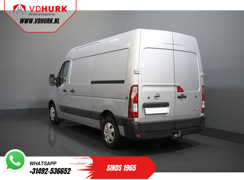 Nissan NV400 35 2.3 dCi 136 pk L2H2 2x Schuifdeur/ Climate/ Navi/ Cruise/ Camera/ PDC/ Trekhaak - Panel van: picture 2 Nissan NV400 35 2.3 dCi 136 pk L2H2 2x Schuifdeur/ Climate/ Navi/ Cruise/ Camera/ PDC/ Trekhaak - Panel van: picture 2
