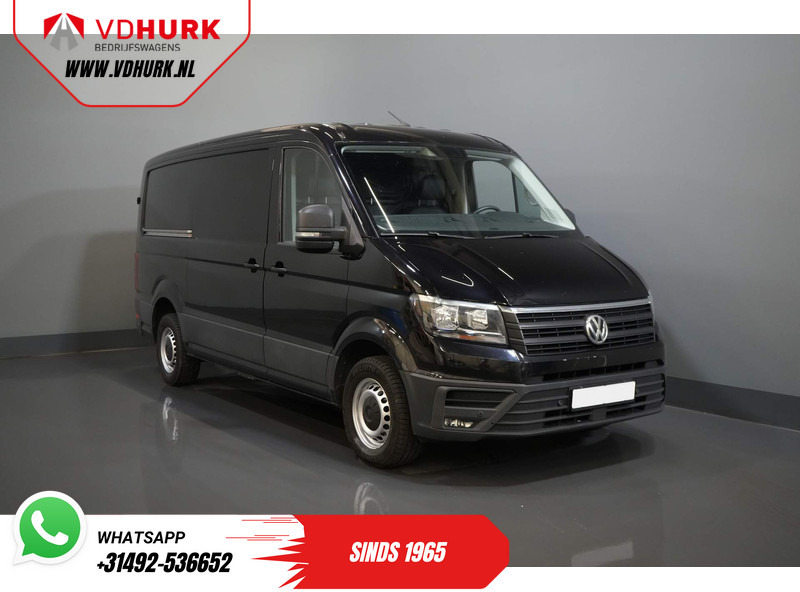 Volkswagen Crafter 35 2.0 TDI 140 pk DSG Aut. L3H2 EXPORT ONLY Navi/ Carplay/ PDC/ Cruise/ Trekhaak/ Airco - Panel van: picture 1 Volkswagen Crafter 35 2.0 TDI 140 pk DSG Aut. L3H2 EXPORT ONLY Navi/ Carplay/ PDC/ Cruise/ Trekhaak/ Airco - Panel van: picture 1