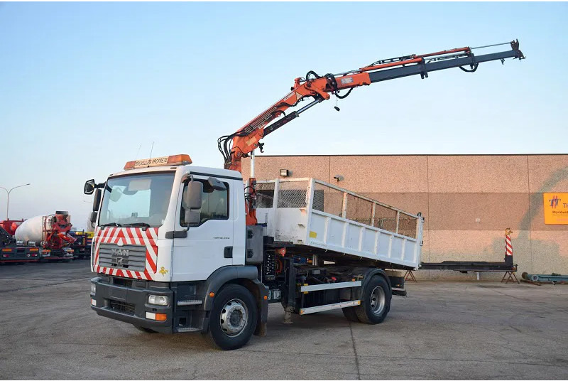 MAN TGM 18.240 - Tipper, Crane truck: picture 1 MAN TGM 18.240 - Tipper, Crane truck: picture 1