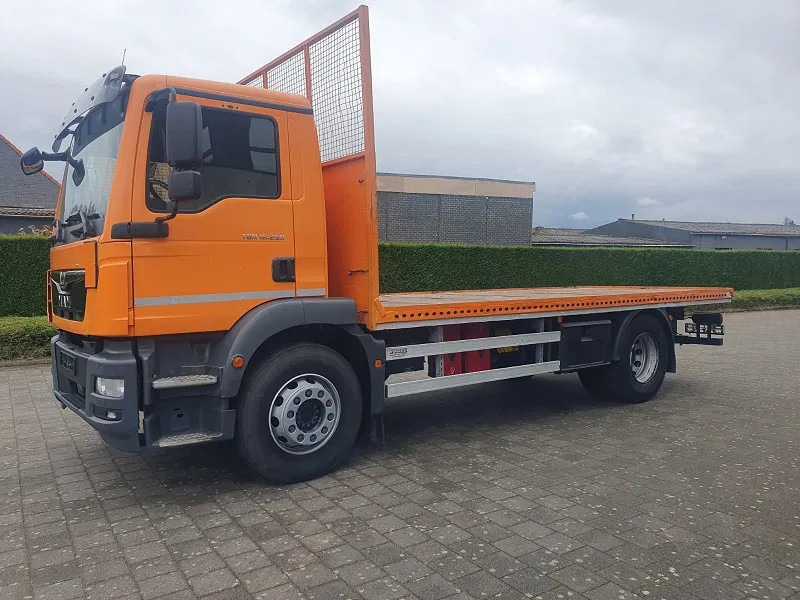 MAN TGM 18.290 - Dropside/ Flatbed truck: picture 3 MAN TGM 18.290 - Dropside/ Flatbed truck: picture 3