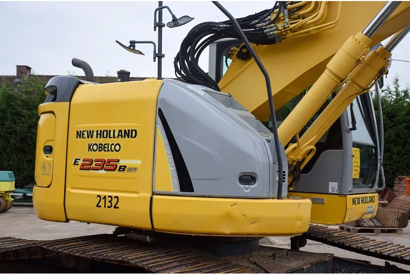 New Holland Kobelco E235B SR-LCT - Crawler excavator: picture 5 New Holland Kobelco E235B SR-LCT - Crawler excavator: picture 5