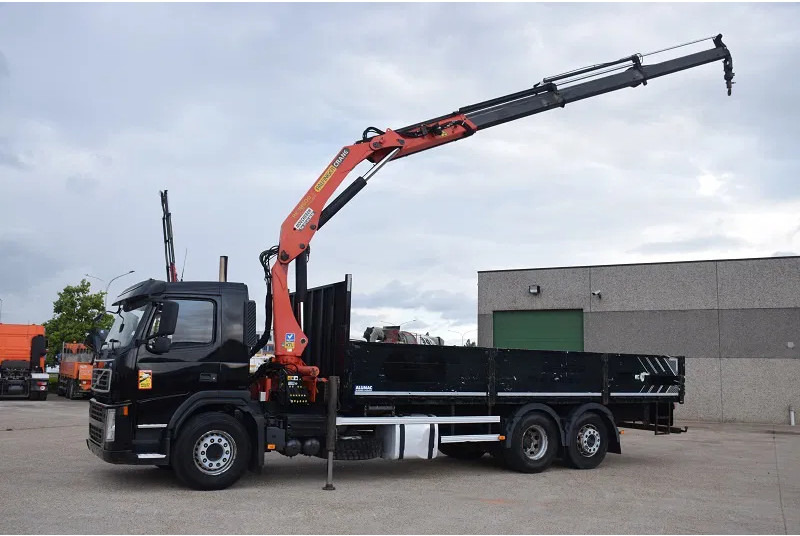 Volvo FM 330 - Crane truck: picture 2 Volvo FM 330 - Crane truck: picture 2