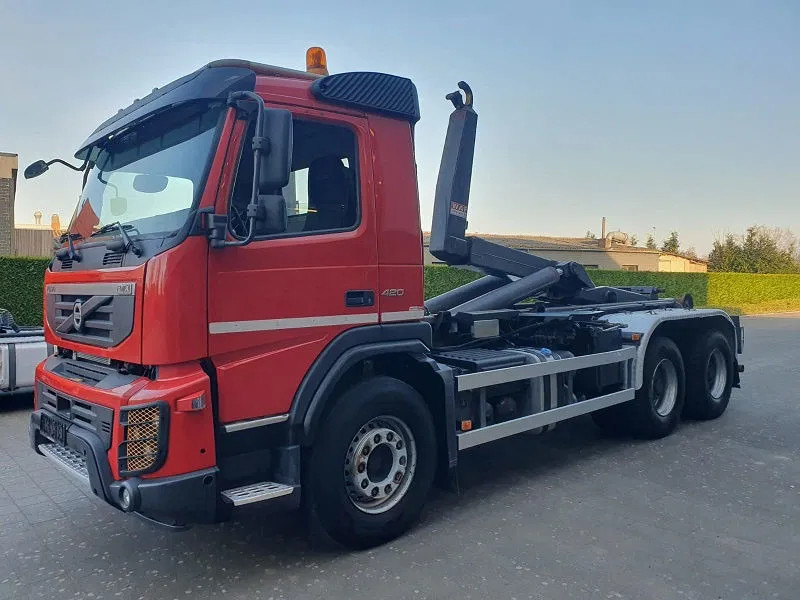 Volvo FMX 420 - Hook lift truck: picture 2 Volvo FMX 420 - Hook lift truck: picture 2