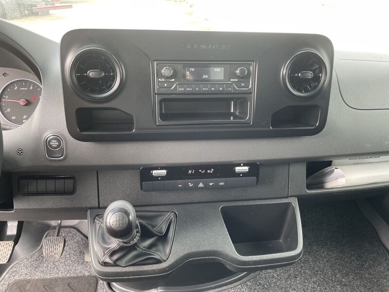 Mercedes-Benz Sprinter 514 *buitenspiegels verwarmd&elektr. verstelbaar*Cruise control*bluetooth*airbag bestuurder - Closed box van: picture 5 Mercedes-Benz Sprinter 514 *buitenspiegels verwarmd&elektr. verstelbaar*Cruise control*bluetooth*airbag bestuurder - Closed box van: picture 5