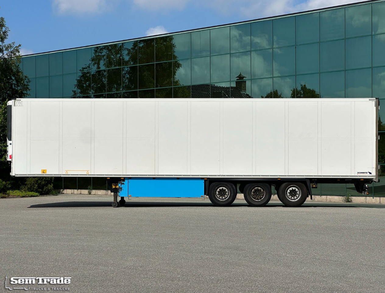 Diversen SCBS3B Thermo King SLXe 300 Lift Axle Holland Trailer 3 Pieces IN Stock - Refrigerator semi-trailer: picture 2 Diversen SCBS3B Thermo King SLXe 300 Lift Axle Holland Trailer 3 Pieces IN Stock - Refrigerator semi-trailer: picture 2