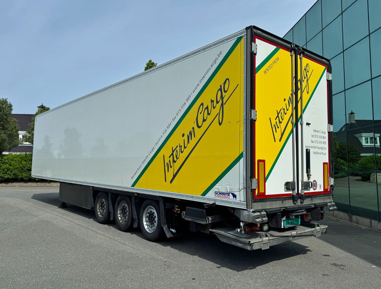 Schmitz Cargobull SCBS3B 275 CM High 250 Wide Tail Lift Carrier Vector 1550 Dopp - Refrigerator semi-trailer: picture 3 Schmitz Cargobull SCBS3B 275 CM High 250 Wide Tail Lift Carrier Vector 1550 Dopp - Refrigerator semi-trailer: picture 3