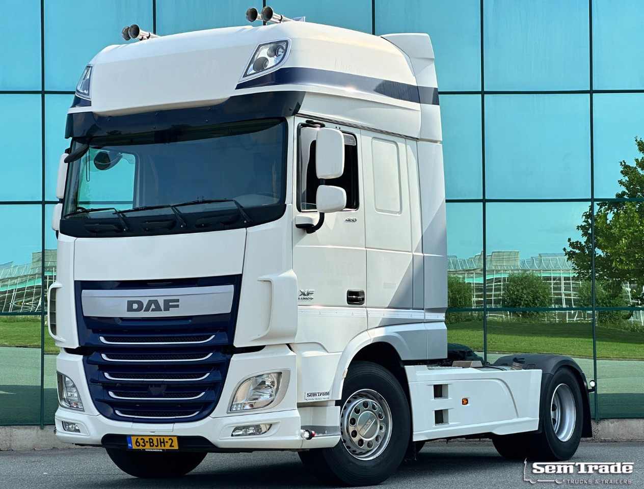 DAF XF 460 FT SSC Euro 6 Full Spoiler 2X Tanks Smart Tacho TOP Condition - Tractor truck: picture 1 DAF XF 460 FT SSC Euro 6 Full Spoiler 2X Tanks Smart Tacho TOP Condition - Tractor truck: picture 1