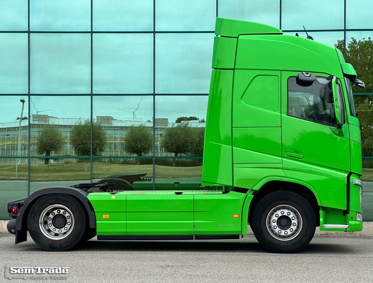 Volvo FH 460 I-Park Cool 2X Tanks 585.000 KM TOP Condition BE-Truck - Tractor truck: picture 5 Volvo FH 460 I-Park Cool 2X Tanks 585.000 KM TOP Condition BE-Truck - Tractor truck: picture 5