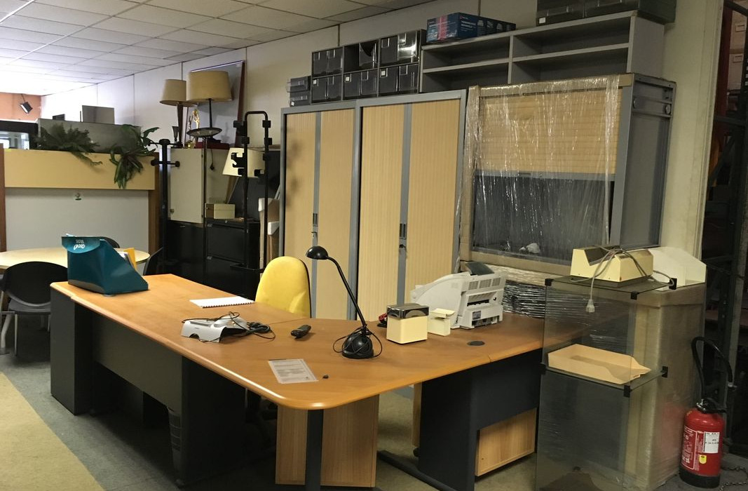 Mobilier de bureau Occasion et Neuf - Tool/ Equipment: picture 2 Mobilier de bureau Occasion et Neuf - Tool/ Equipment: picture 2