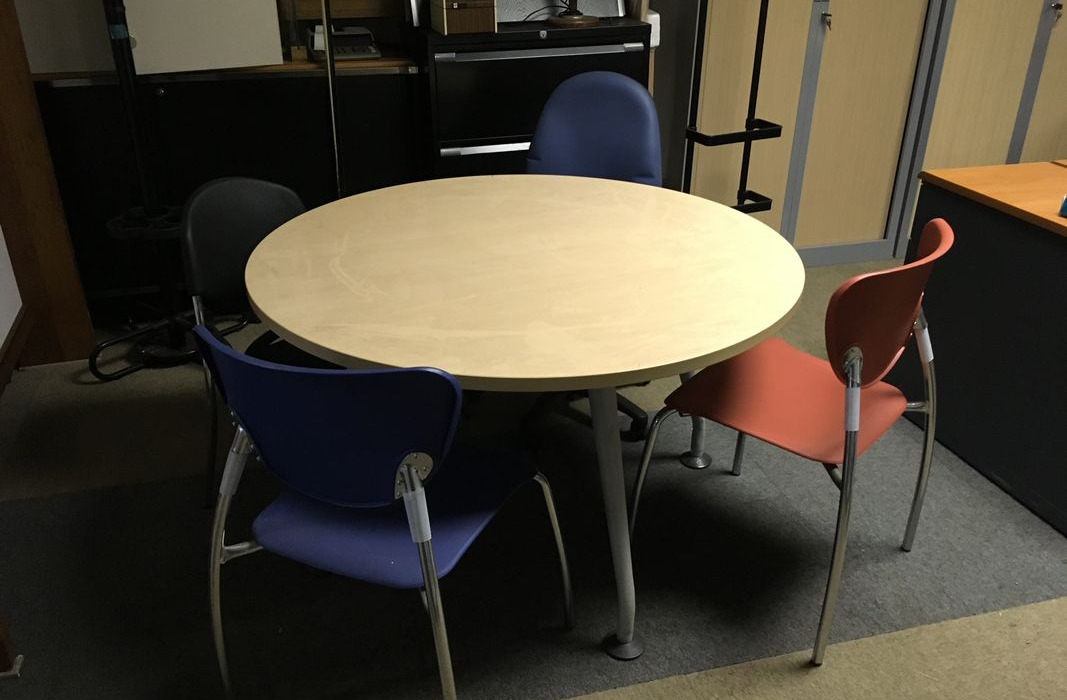 Mobilier de bureau Occasion et Neuf - Tool/ Equipment: picture 4 Mobilier de bureau Occasion et Neuf - Tool/ Equipment: picture 4