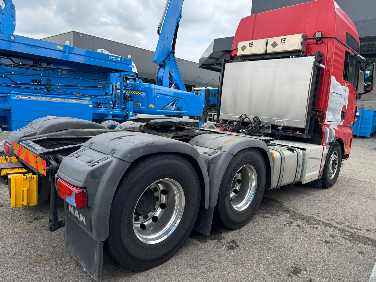 MAN TGX 26.560 6x4 - Tractor truck: picture 2 MAN TGX 26.560 6x4 - Tractor truck: picture 2
